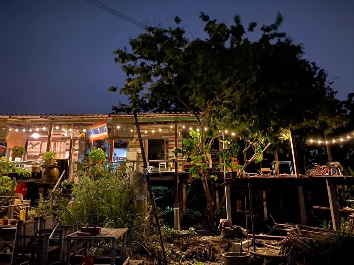 Baan Golite Ko Kret - บ้านโกไล้เกาะเกร็ด 논타부리 외부 사진