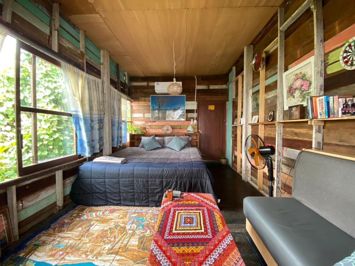 Baan Golite Ko Kret - บ้านโกไล้เกาะเกร็ด 논타부리 외부 사진